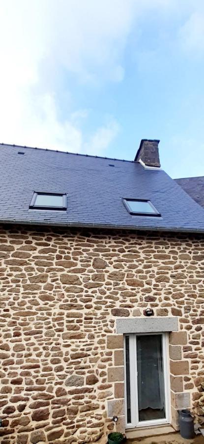 Au Lutin Pomme - Maison De Vacances Bretagne Mellé Exterior foto